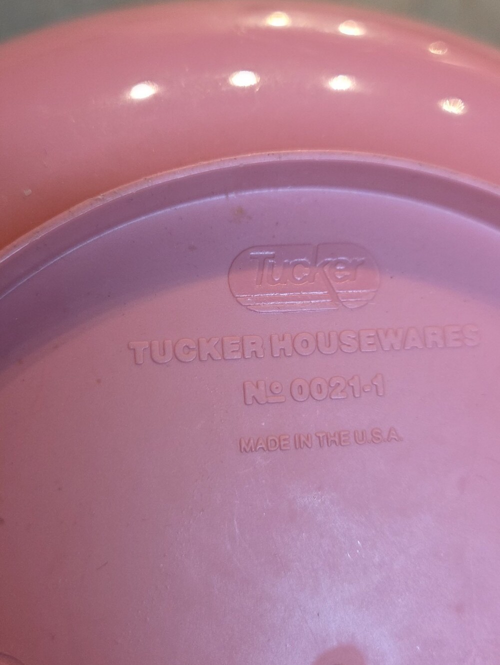 Tucker Housewares Pink Plastic Mixing Bowl MPN 0021-1 Made in USA Retro VIntage - Picture 6 of 7